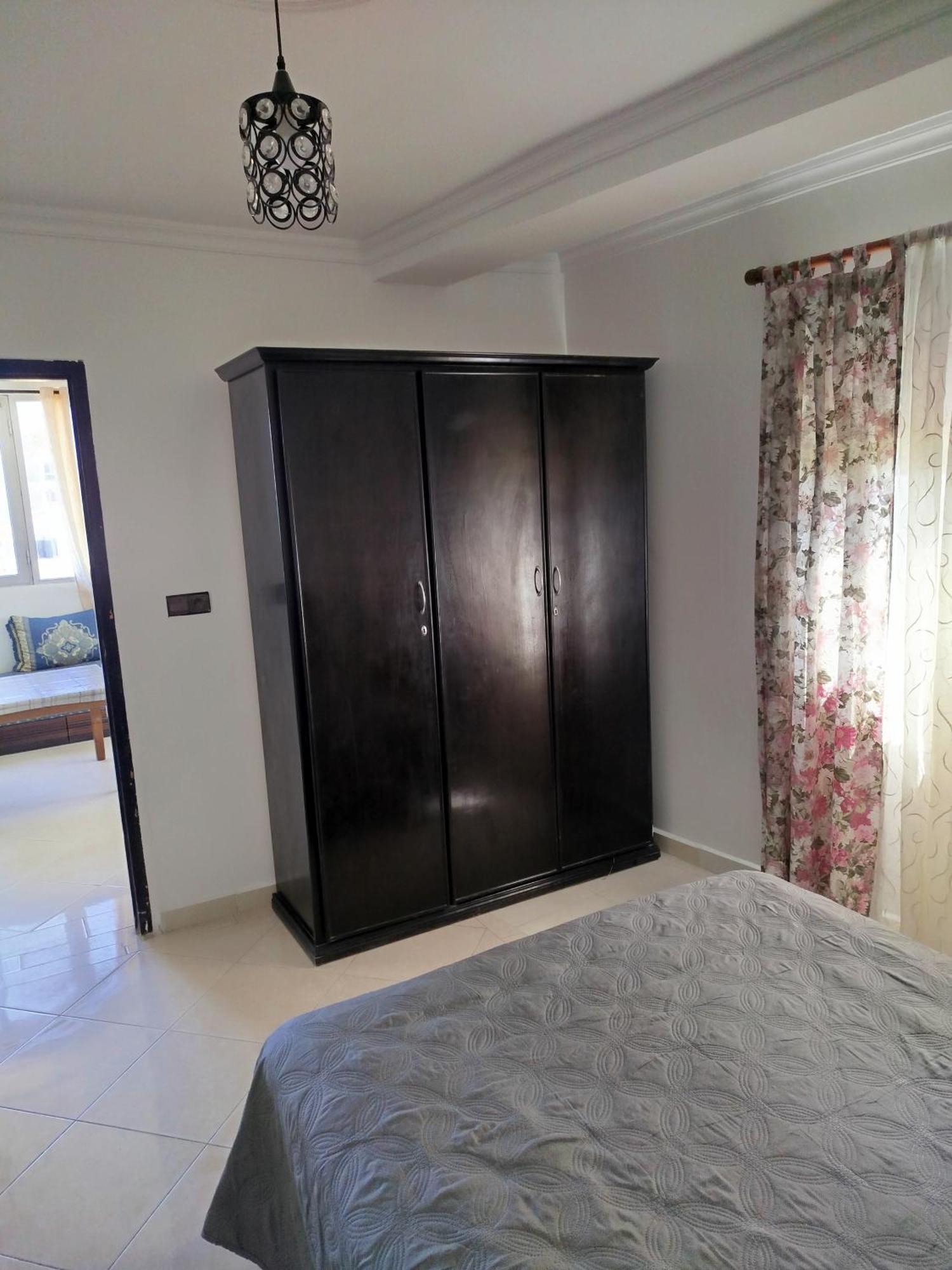 Apartment Corniche Ksar Sgher 크사르 에스 스기르 외부 사진